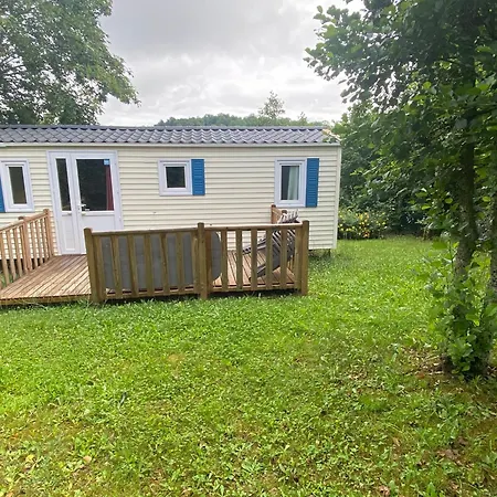 Val Saint Jean Parque de Campismo Mauriac (Cantal)